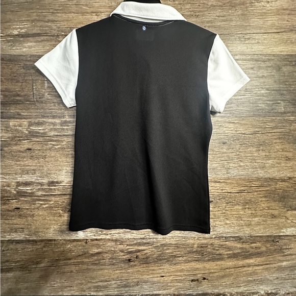 Izod Golf Black and White Fitted Graphic Polo Shirt - Picture 2 of 5